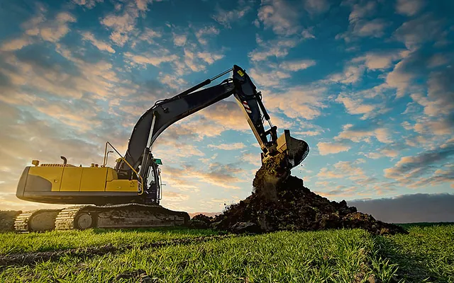 Aushub mit Bagger von Brunnerservices